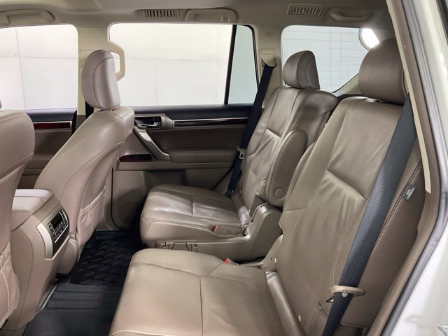 Used 2017 Lexus GX 460 AWD/4WD image 34