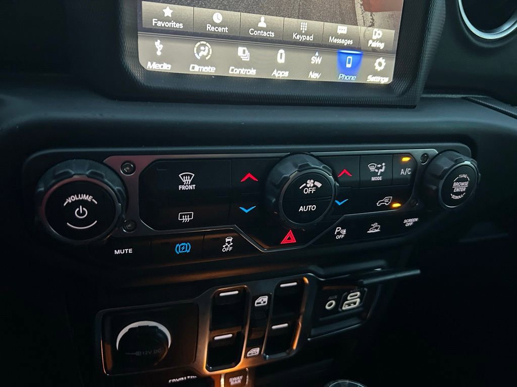 Used 2022 Jeep Wrangler Unlimited Rubicon 4xe w/ Steel Bumper Group image 23