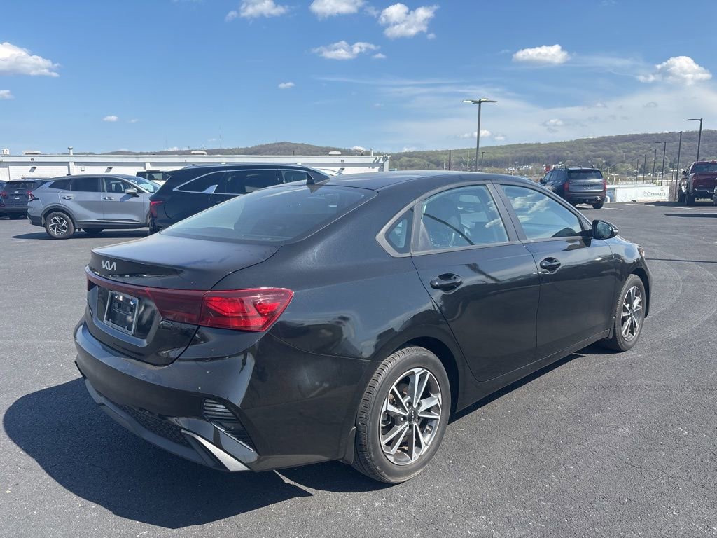 Certified 2023 Kia Forte LXS w/ LXS Technology Package FWD image 12