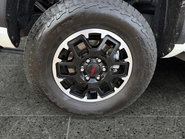 Used 2025 Toyota Tacoma TRD Off-Road image 10