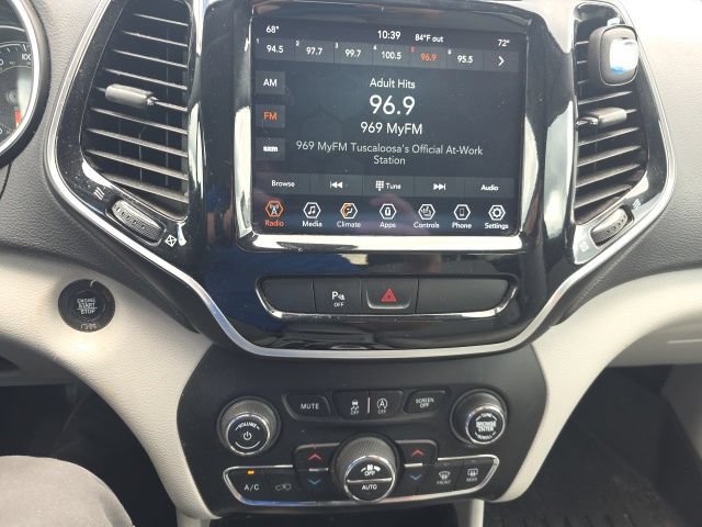 Used 2020 Jeep Cherokee Limited FWD image 19