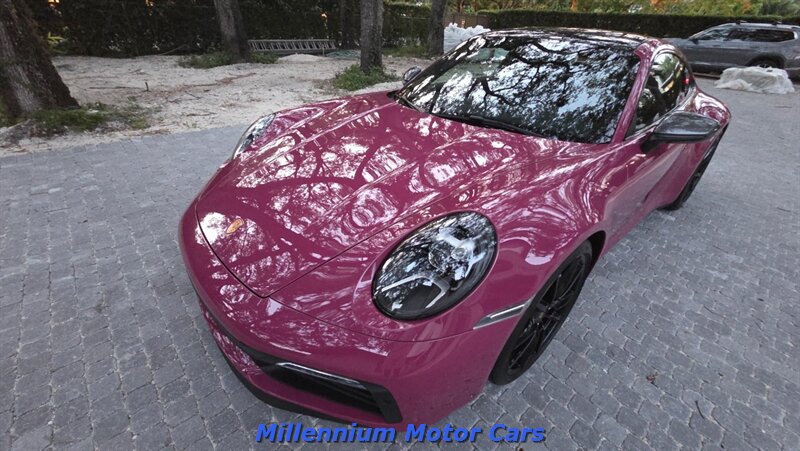 Used 2024 Porsche 911 Carrera T RWD image 5