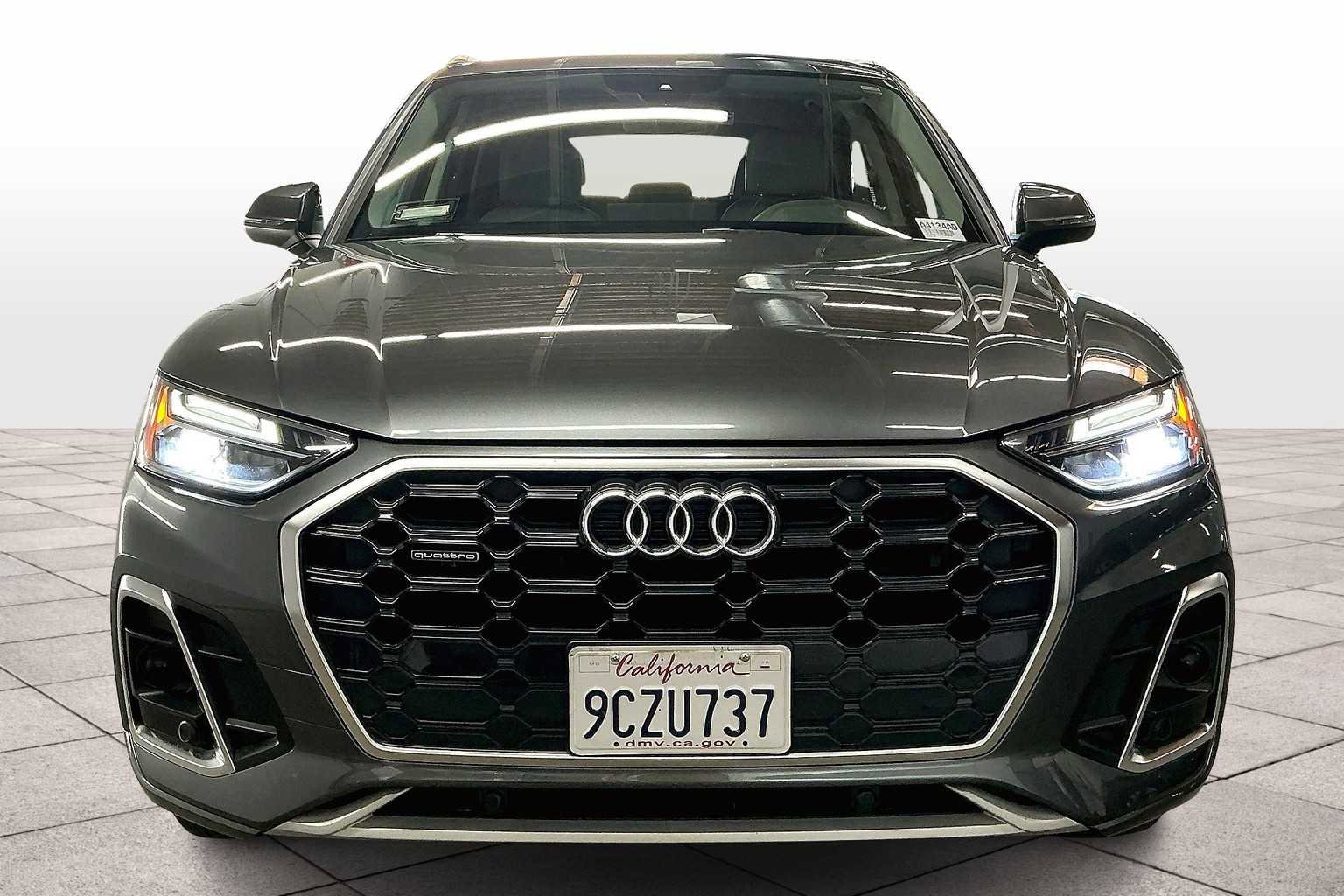Used 2023 Audi Q5 2.0T Premium w/ Convenience Package image 3