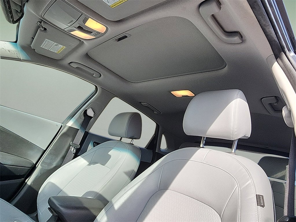 Used 2018 Hyundai Kona Ultimate image 16