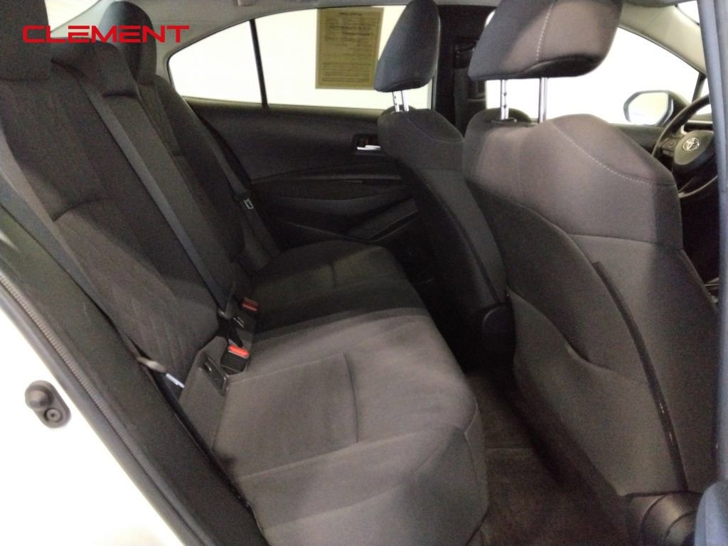 Used 2020 Toyota Corolla LE image 25