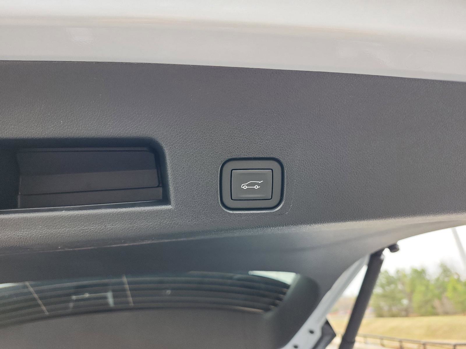 New 2026 GMC Acadia Denali w/ Super Cruise Package image 10