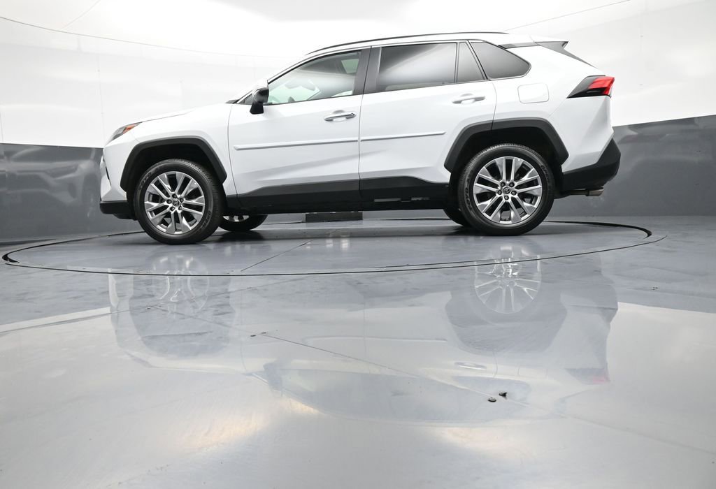 Used 2023 Toyota RAV4 Limited AWD/4WD image 34