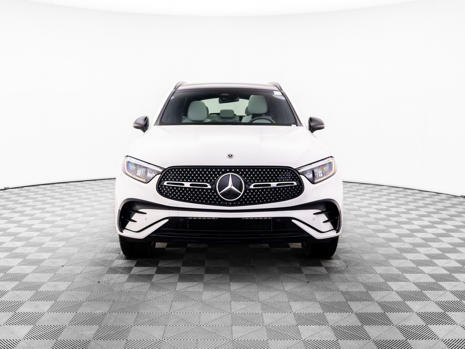 Used 2023 Mercedes-Benz GLC 300 4MATIC image 8