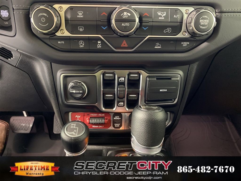 New 2026 Jeep Wrangler Unlimited Rubicon w/ Steel Bumper Group image 24