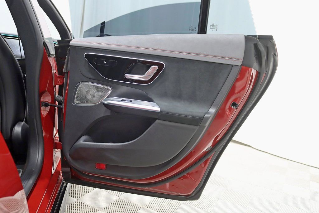 Used 2023 Mercedes-Benz EQE 500 4MATIC Sedan image 37