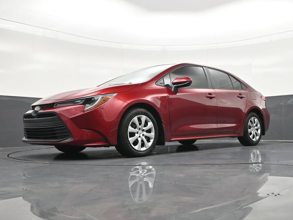 Used 2025 Toyota Corolla LE FWD image 26