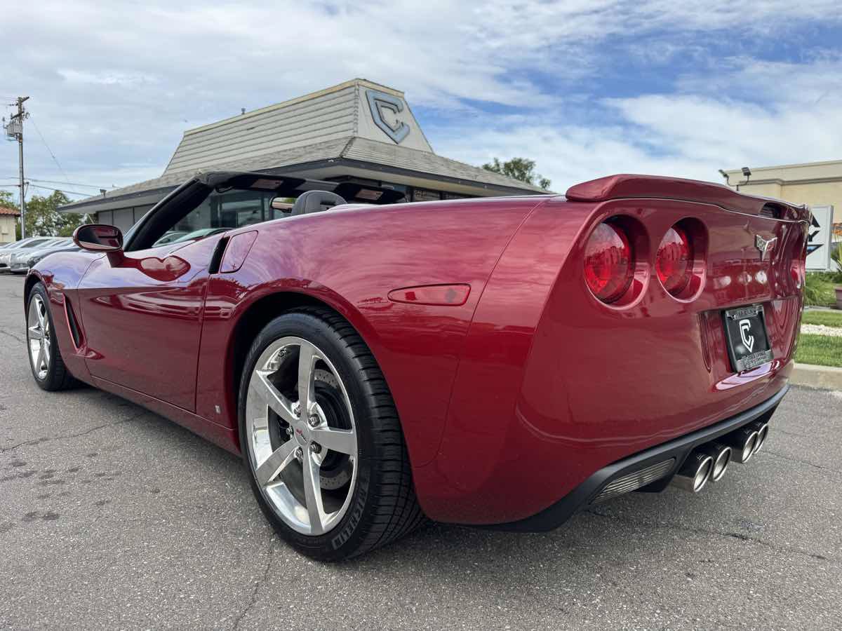 Used 2008 Chevrolet Corvette Convertible w/ Preferred Equipment Group RWD image 6