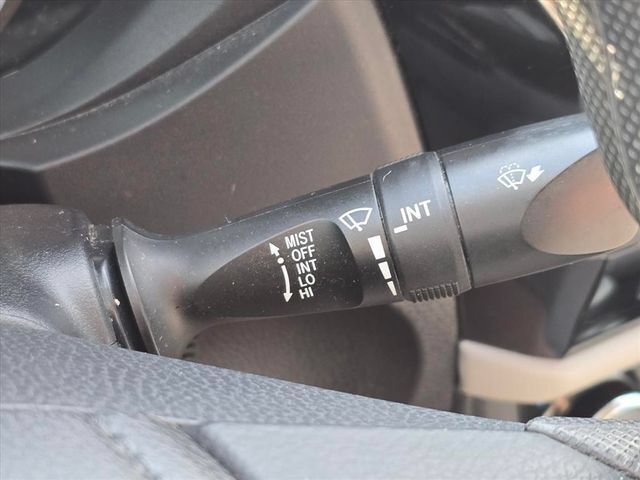 Used 2015 Toyota Corolla LE FWD image 21