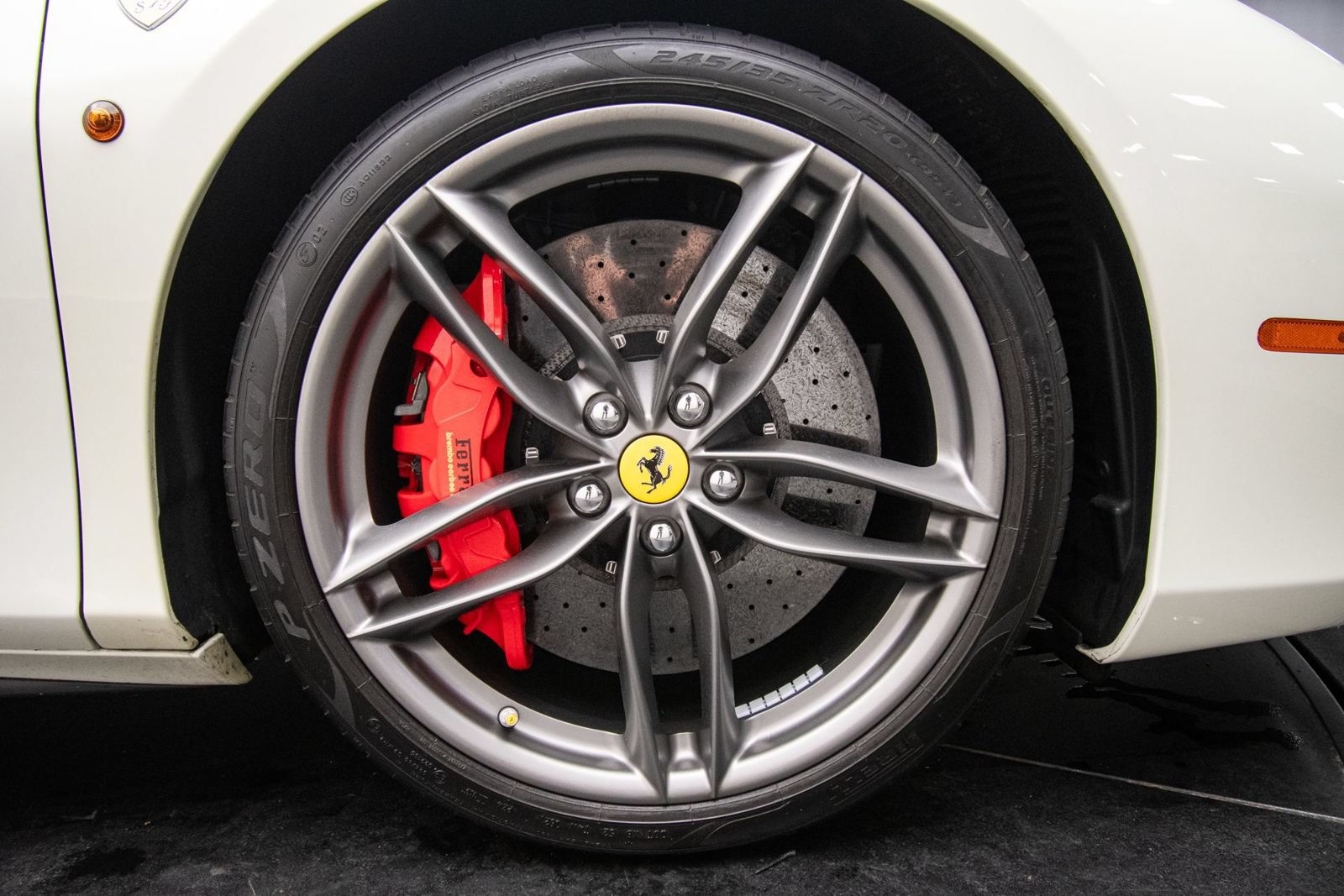 Used 2018 Ferrari 488 Spider RWD image 42