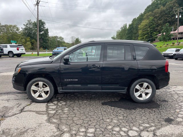 Used 2016 Jeep Compass Latitude AWD/4WD image 8