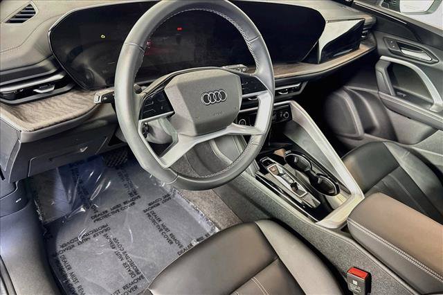 Used 2025 Audi Q5 Premium AWD/4WD image 9