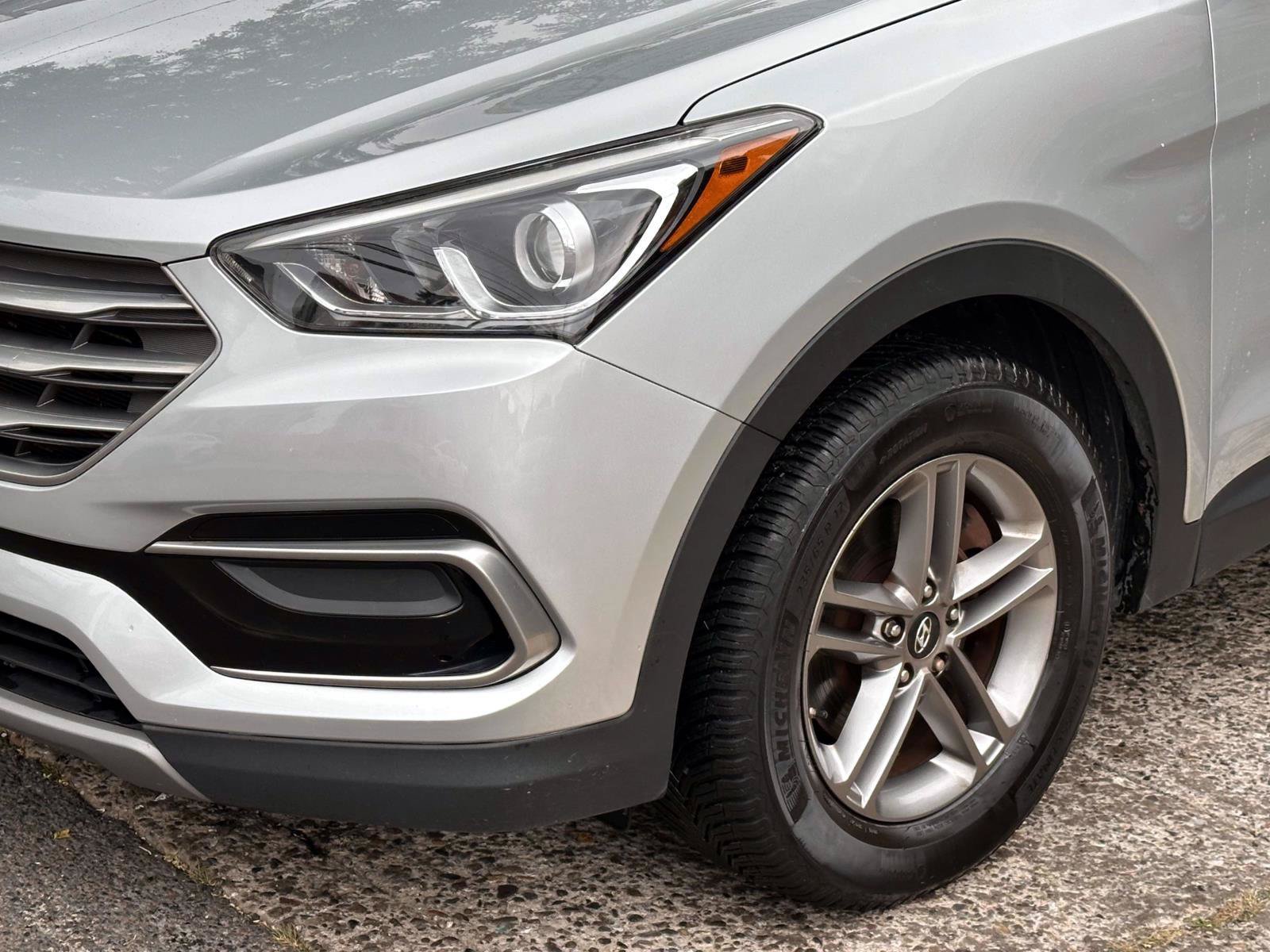Used 2017 Hyundai Santa Fe Sport FWD image 10