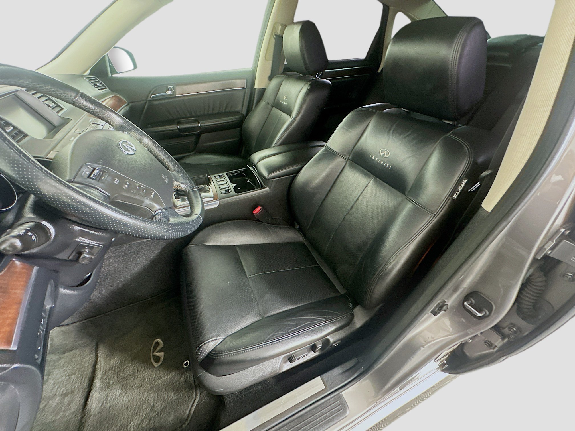 Used 2010 INFINITI M35 x w/ Technology Pkg AWD/4WD image 13