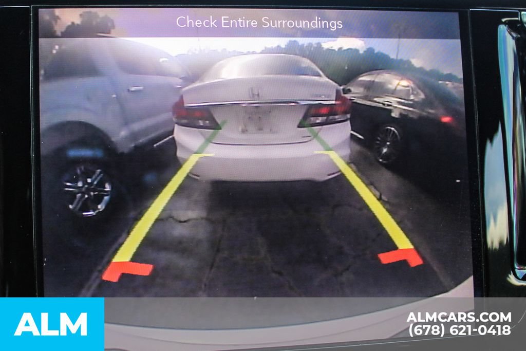 Used 2019 Chrysler Pacifica Touring Plus w/ S Appearance Package FWD image 32