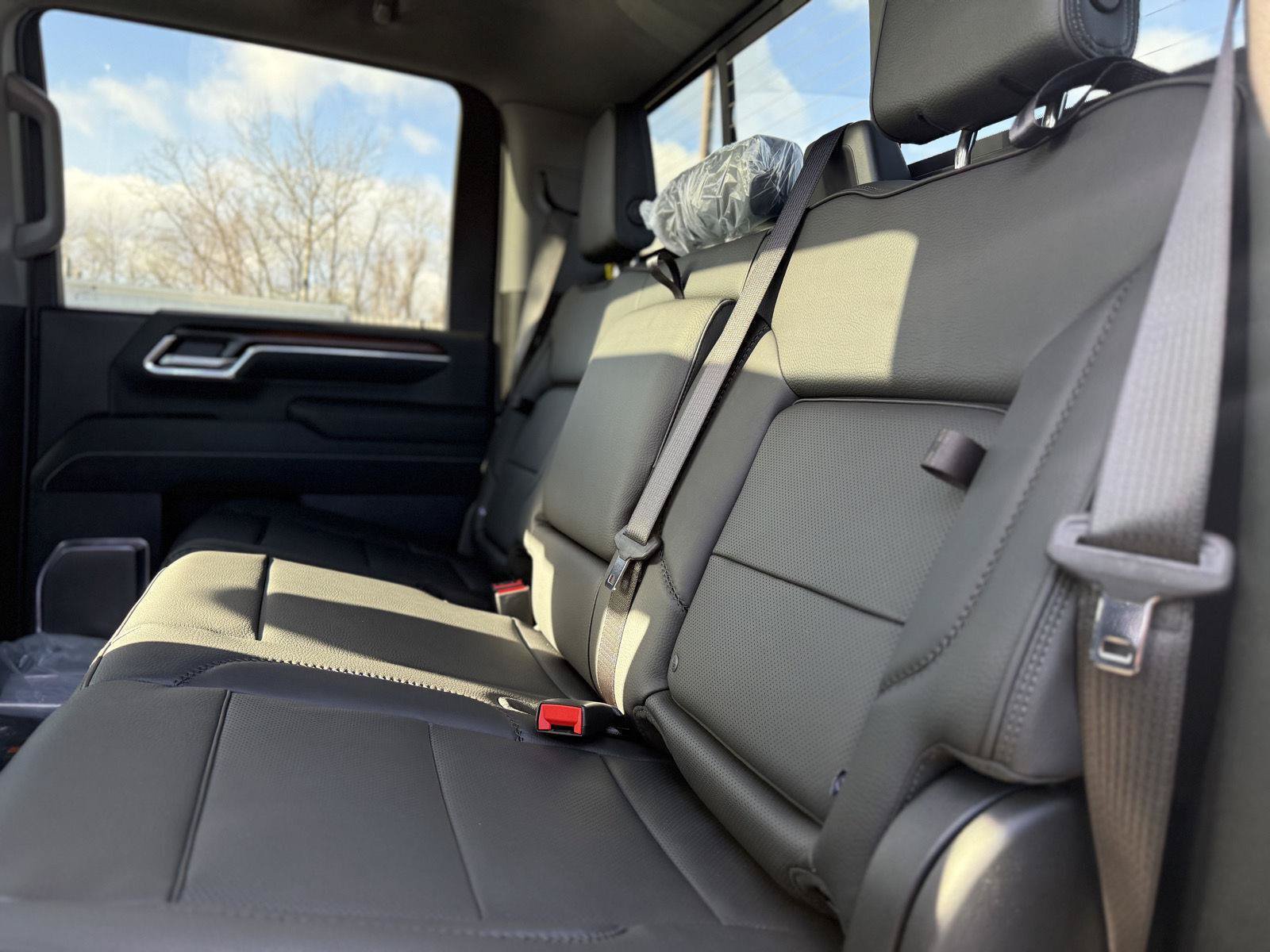 New 2026 GMC Sierra 2500 Denali w/ Denali Reserve Package AWD/4WD image 14