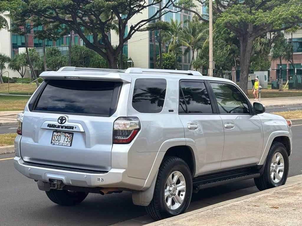 Used 2016 Toyota 4Runner SR5 RWD image 4
