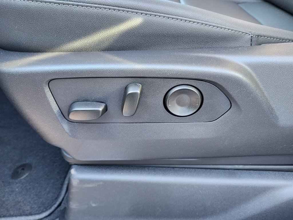 New 2026 GMC Sierra 1500 SLT w/ SLT Premium Plus Package image 19