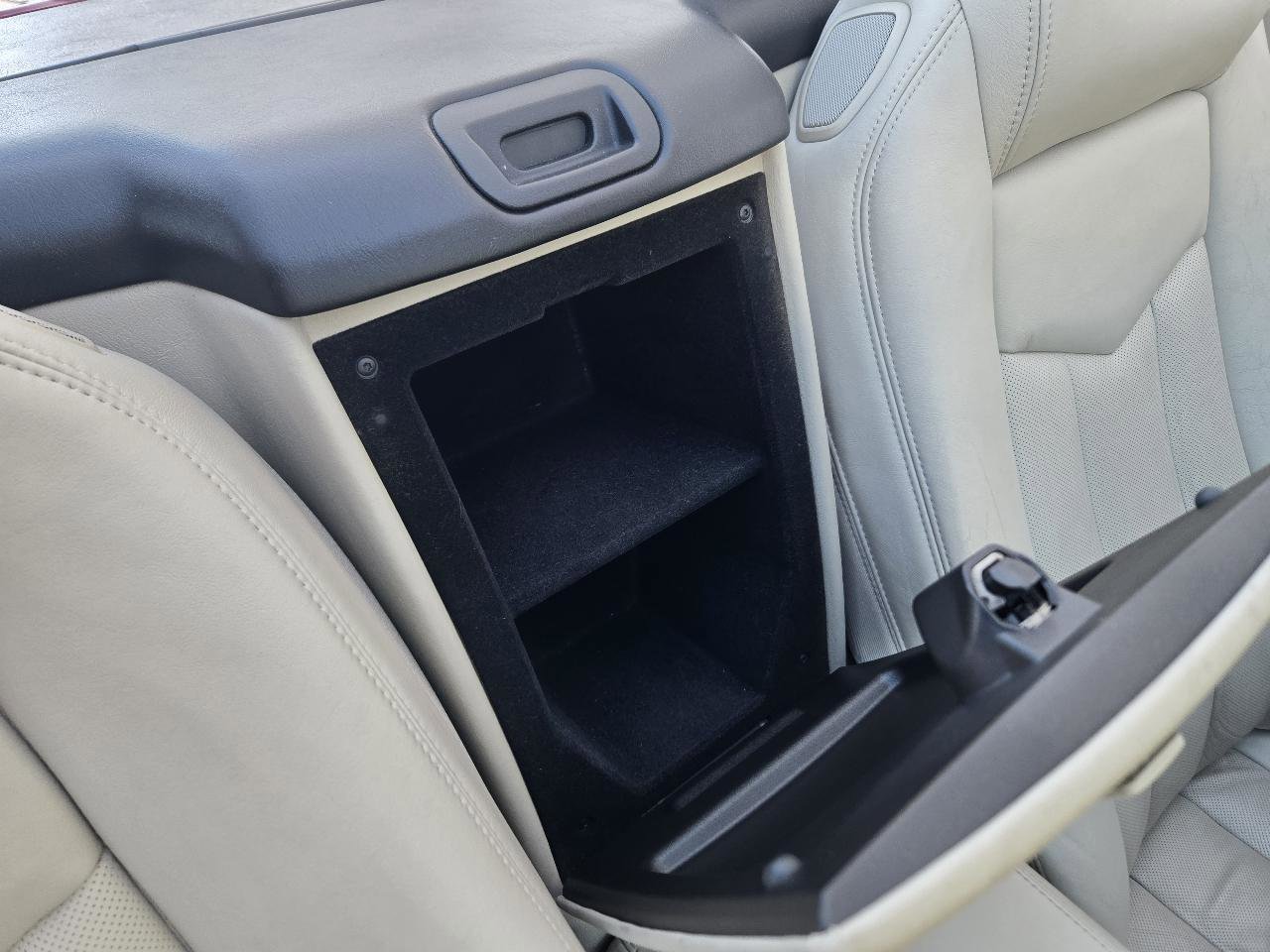 Used 2006 Cadillac XLR image 41