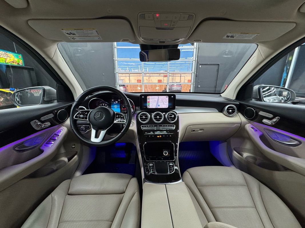 Used 2021 Mercedes-Benz GLC 300 4MATIC image 33