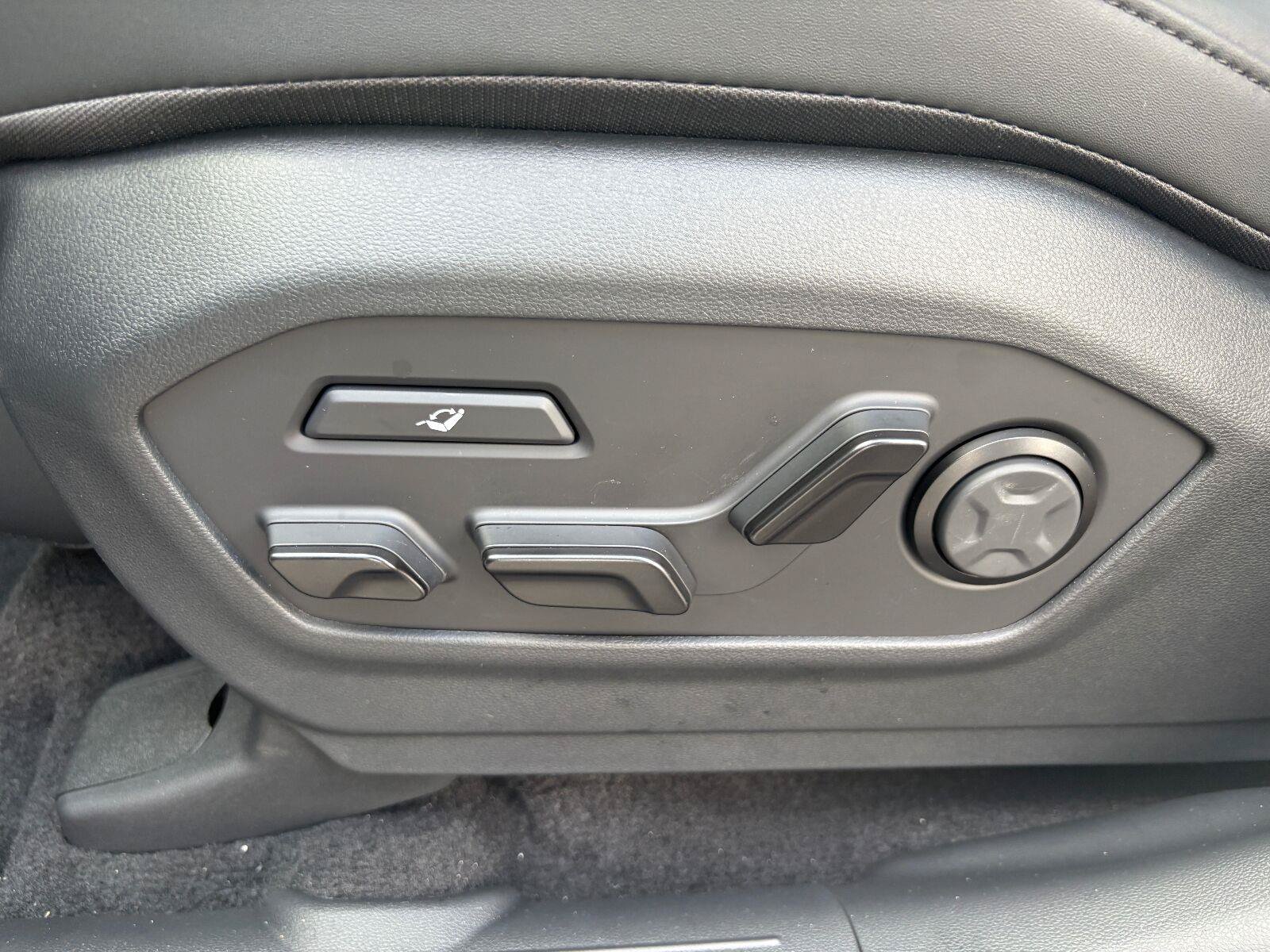 New 2026 Hyundai Santa Fe Calligraphy FWD image 14