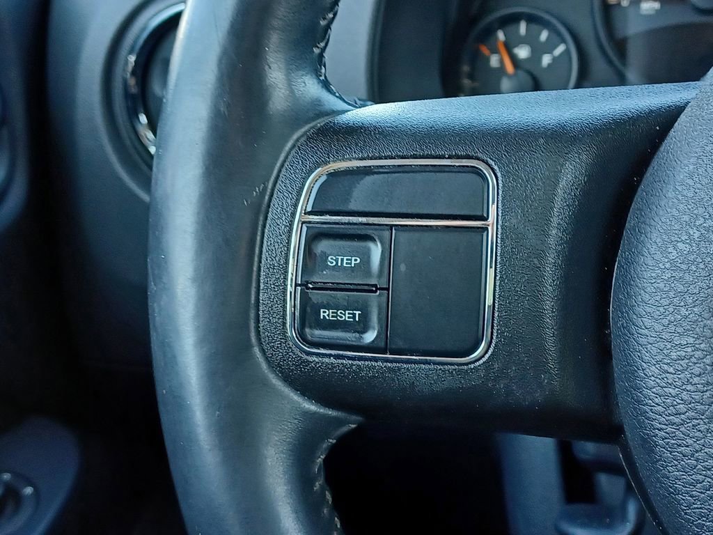 Used 2015 Jeep Patriot High Altitude image 17