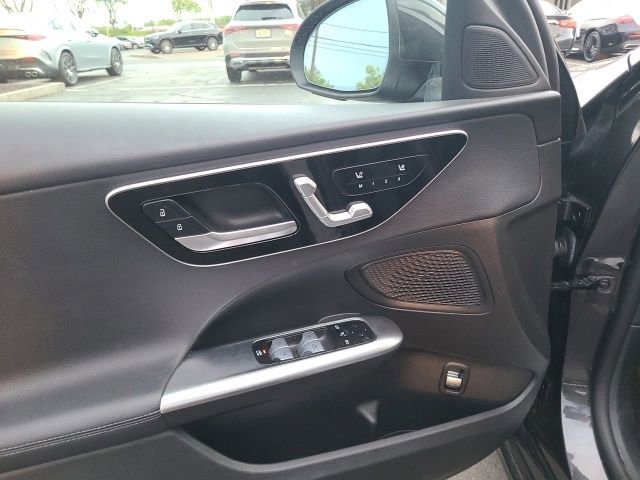 Used 2022 Mercedes-Benz C 300 4MATIC Sedan image 8