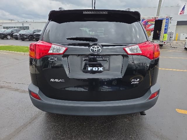 Used 2015 Toyota RAV4 XLE AWD/4WD image 6