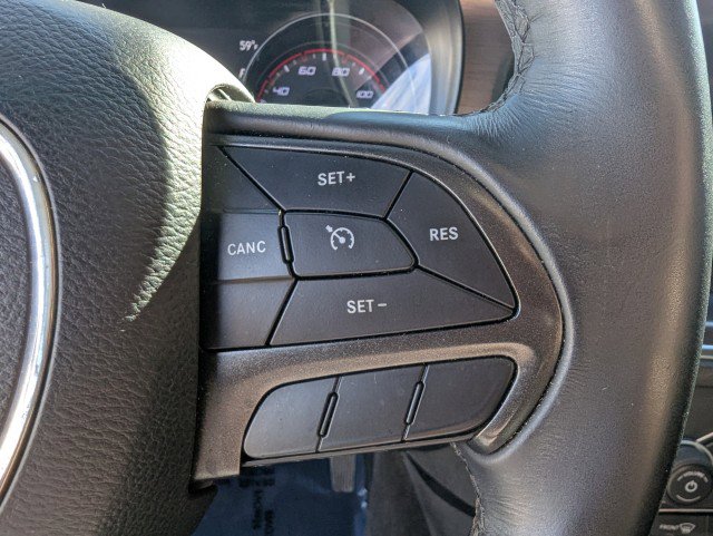 Used 2018 Dodge Charger SXT w/ Blacktop Package image 15