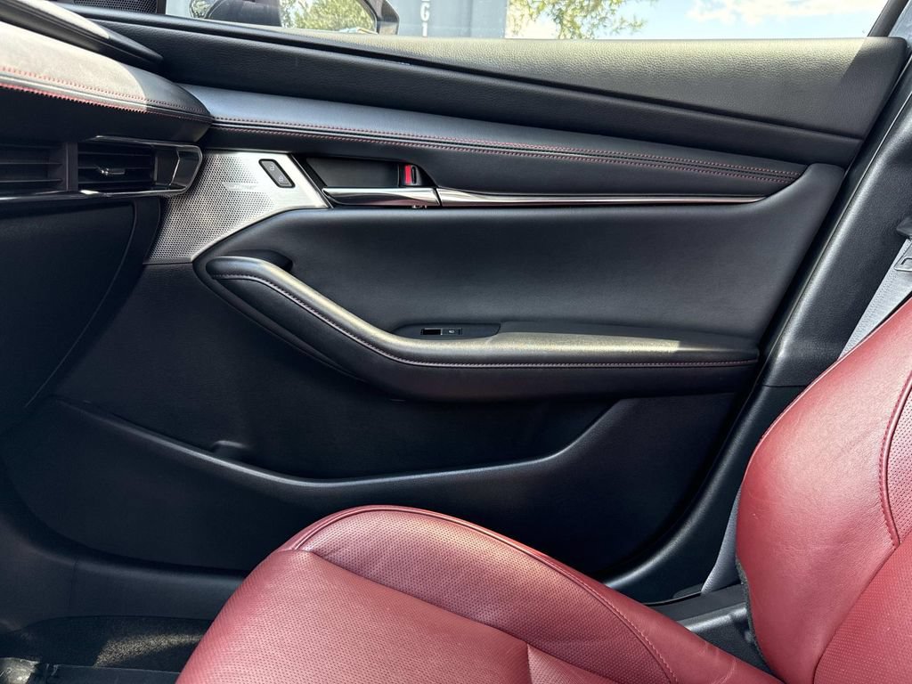 Used 2022 MAZDA MAZDA3 s FWD image 31