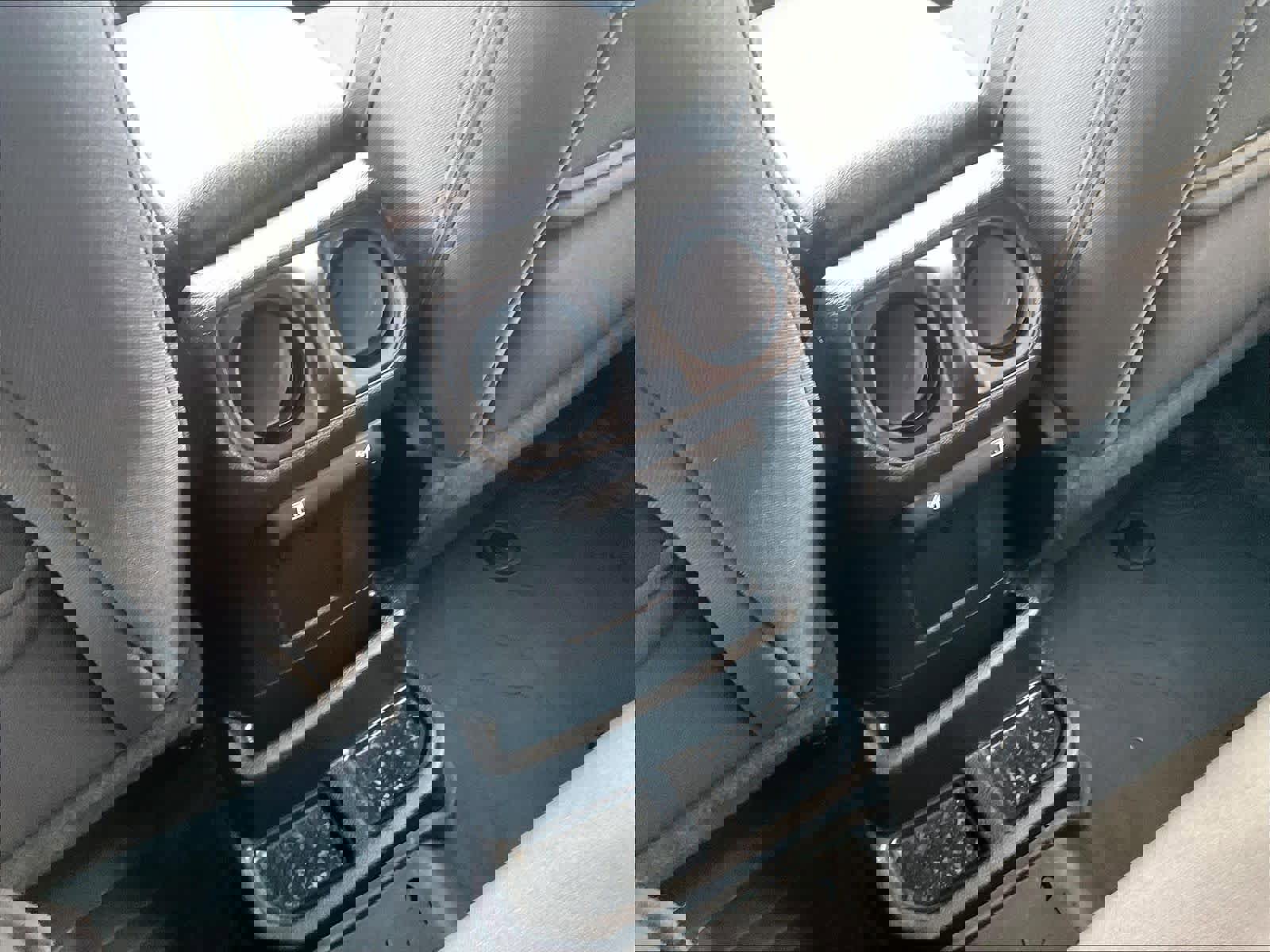 Used 2023 Jeep Wrangler Unlimited AWD/4WD image 26