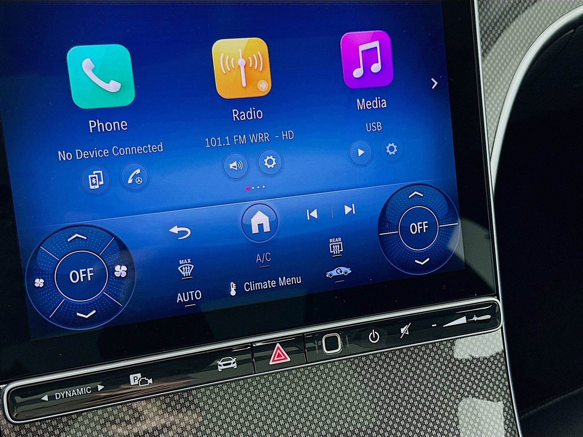 New 2026 Mercedes-Benz C 300 Sedan image 16