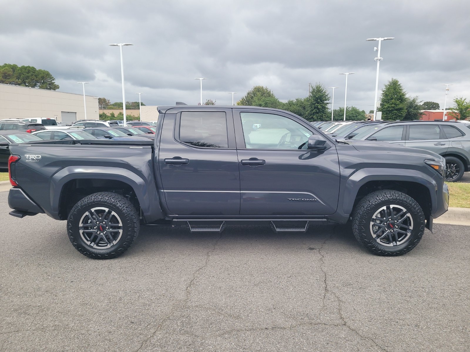 Used 2025 Toyota Tacoma TRD Sport AWD/4WD image 2