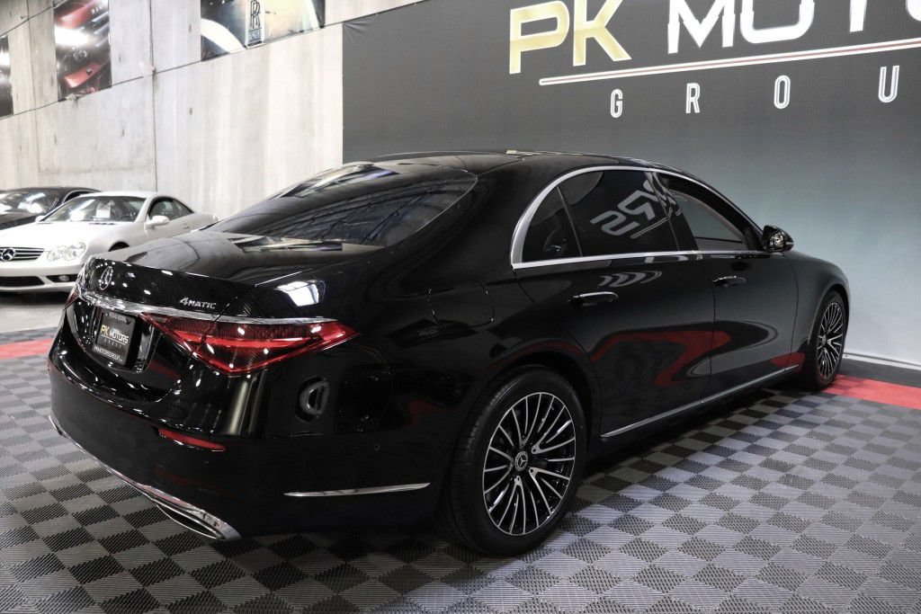 Used 2022 Mercedes-Benz S 580 4MATIC Sedan w/ Warmth & Comfort Package image 9