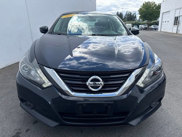 Used 2016 Nissan Altima 2.5 SL w/ 2.5 Technology w/LED Package FWD image 2