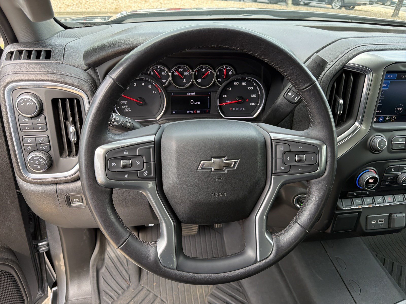 Used 2022 Chevrolet Silverado 1500 RST AWD/4WD image 23