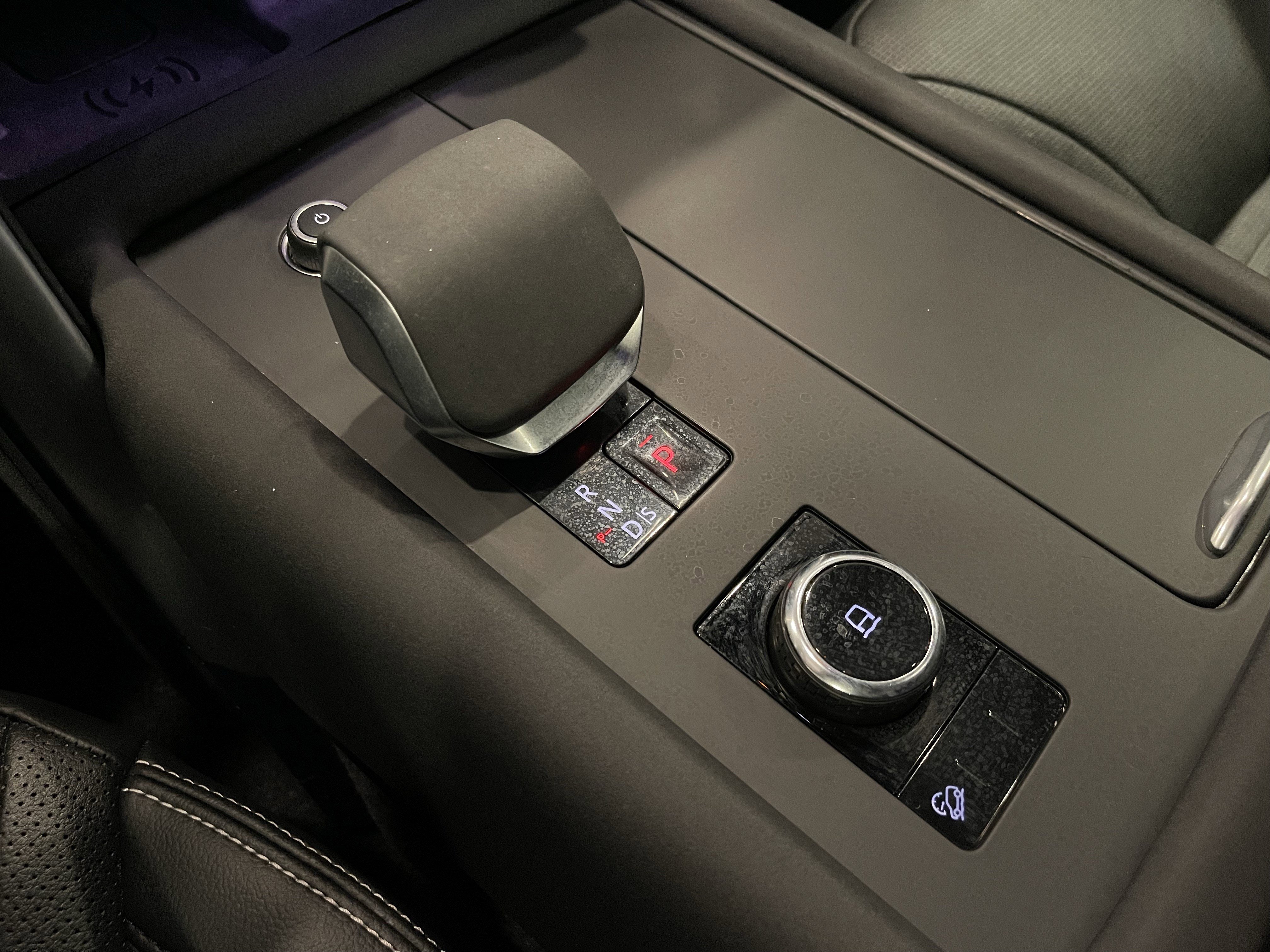 Used 2023 Land Rover Discovery S R-Dynamic image 18