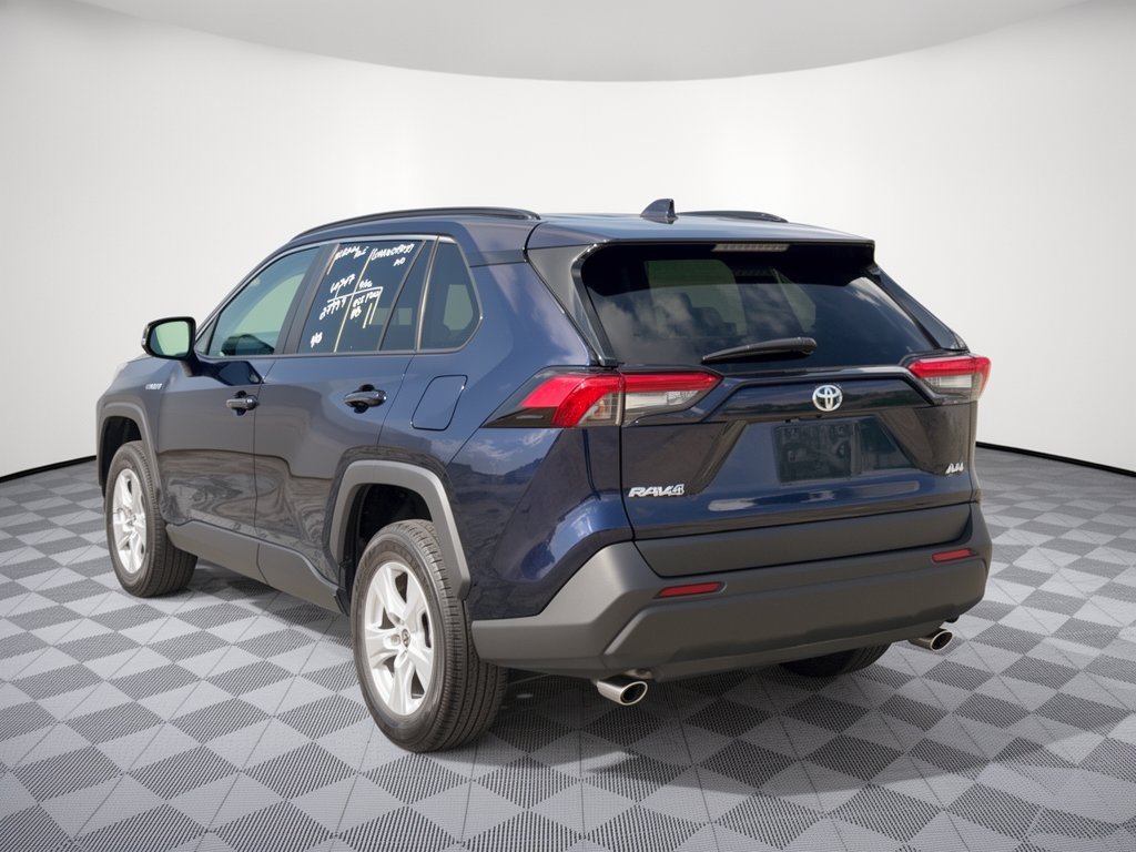 Used 2021 Toyota RAV4 XLE w/ Convenience Package AWD/4WD image 3