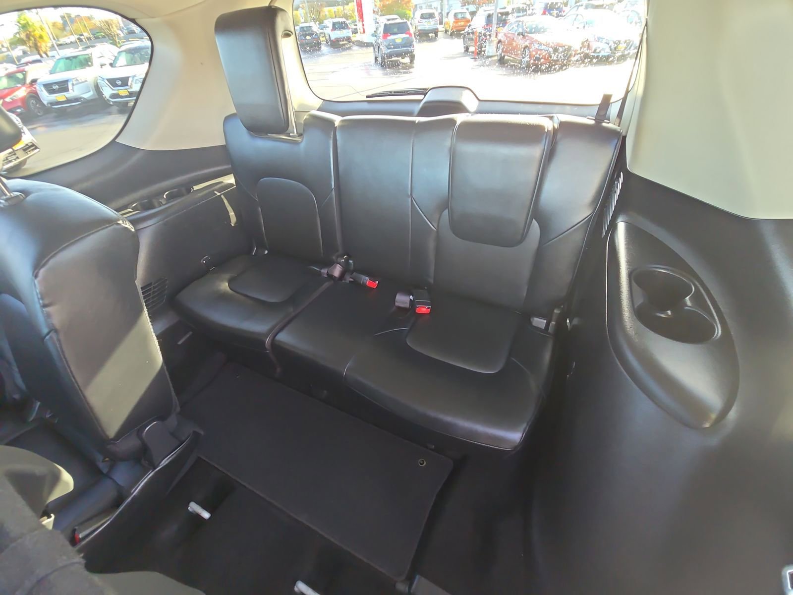 Used 2024 Nissan Armada SV image 28