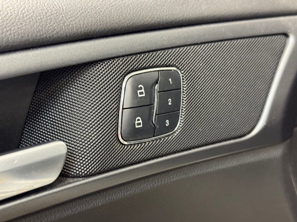 Used 2016 Ford Fusion Titanium image 9