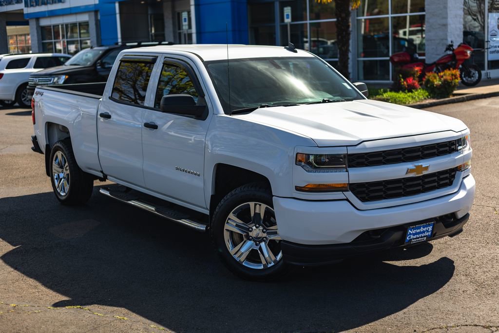 Used 2018 Chevrolet Silverado 1500 Custom w/ Custom Value Package AWD/4WD image 2