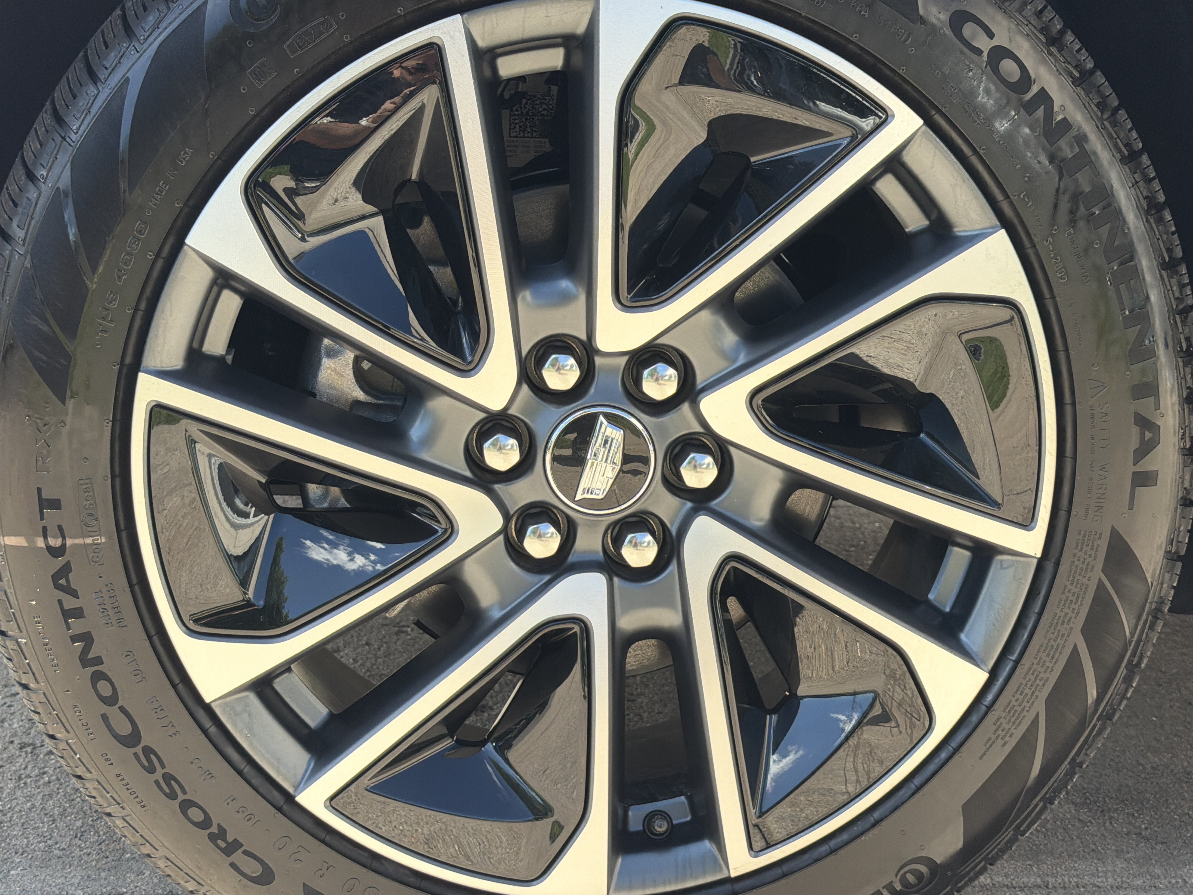 Used 2026 Cadillac Optiq Sport 1 AWD/4WD image 19