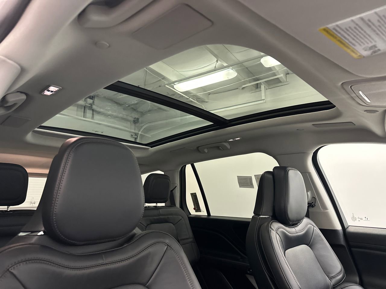 New 2026 Lincoln Aviator Reserve AWD/4WD image 13