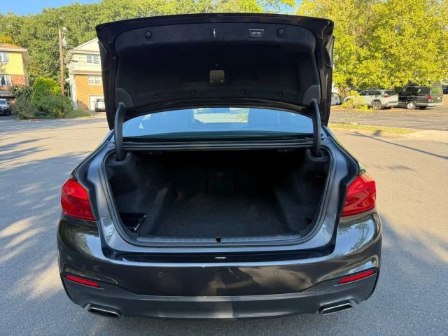 Used 2018 BMW 540i xDrive image 6