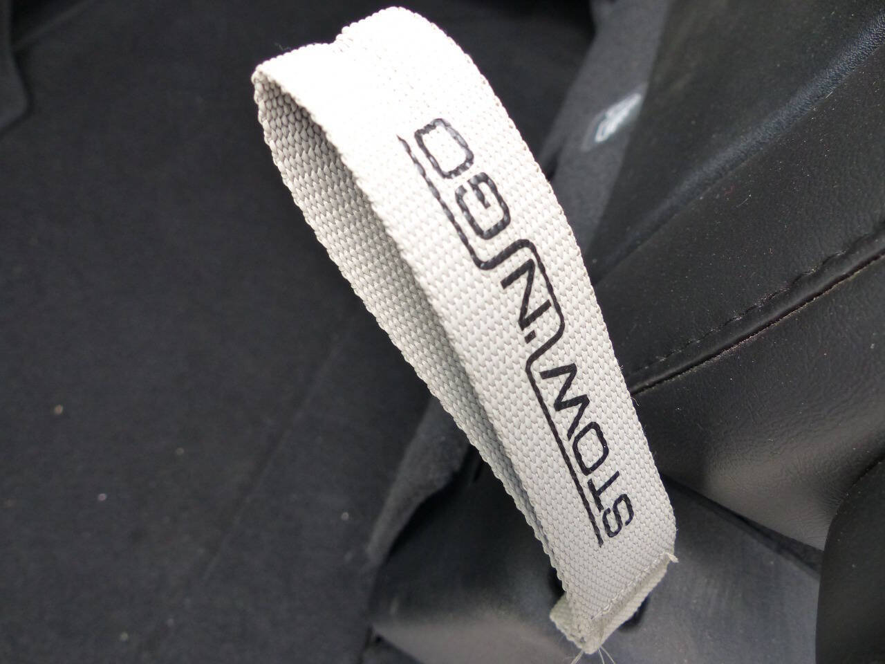 Used 2025 Chrysler Pacifica Select FWD image 32