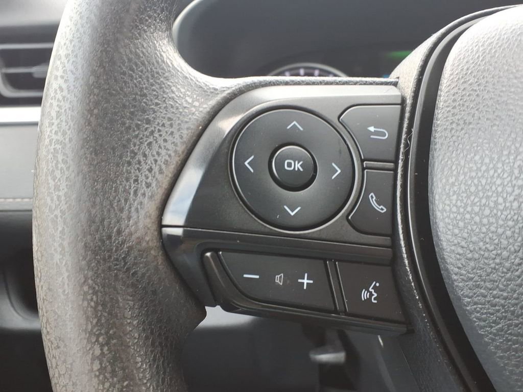 Certified 2022 Toyota RAV4 LE image 19